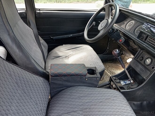 LADA (VAZ) 2107-4