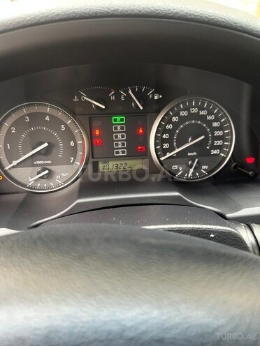 Toyota Land Cruiser-7