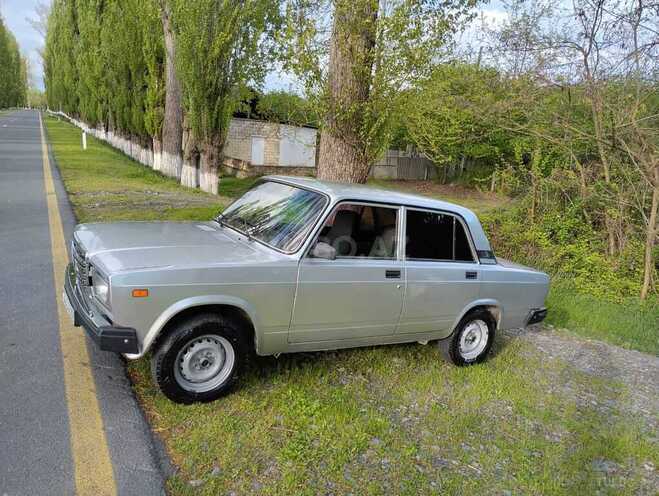 LADA (VAZ) 2107-5