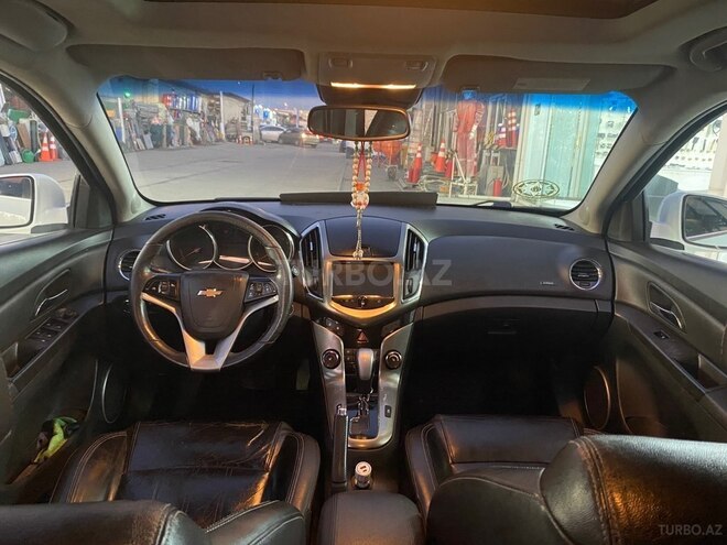 Chevrolet Cruze-6