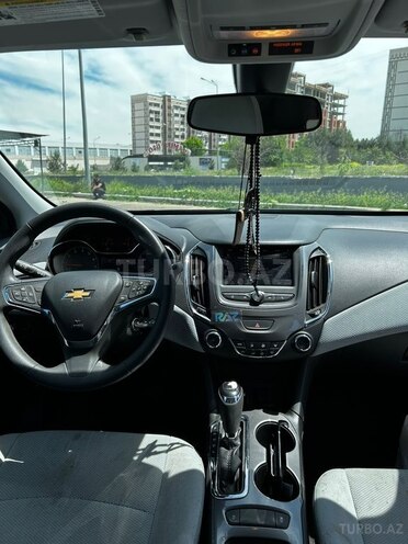 Chevrolet Cruze-8