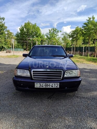 Mercedes C 200-1
