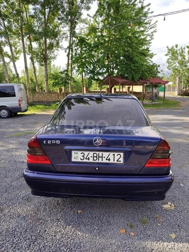 Mercedes C 200-2