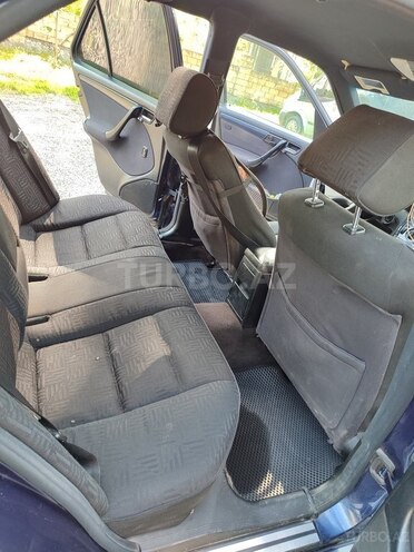 Mercedes C 200-9