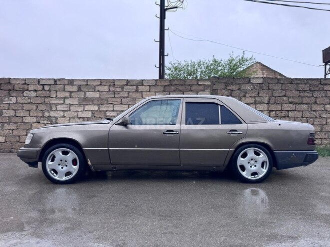 Mercedes 250 D-3