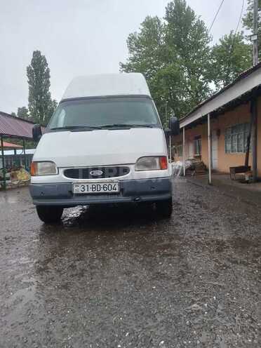 Ford Transit-1