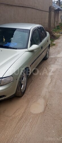 Opel Vectra-4