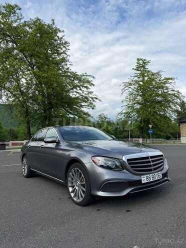 Mercedes E 300-2