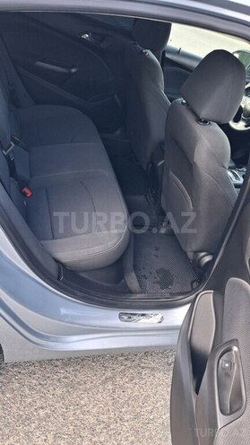 Chevrolet Cruze-9