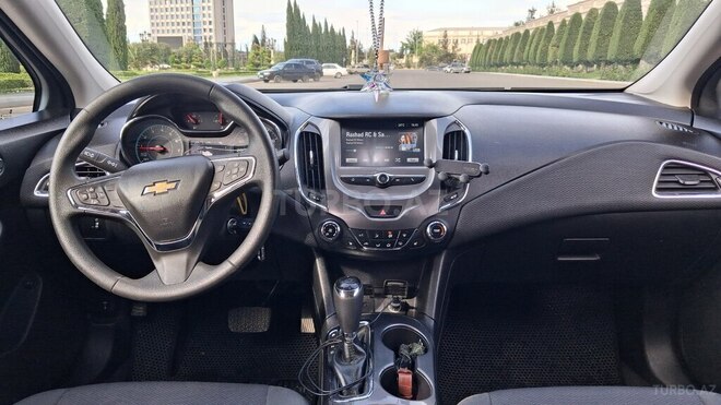 Chevrolet Cruze-11
