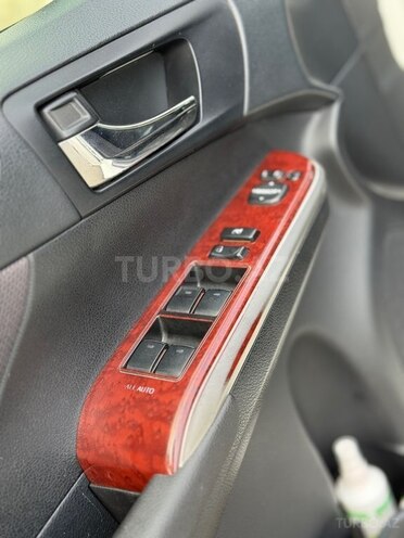 Toyota Camry-13
