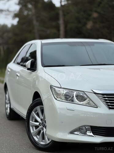 Toyota Camry-9