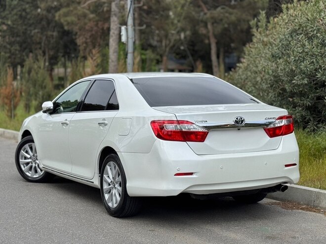 Toyota Camry-4