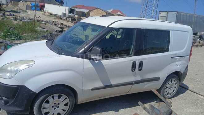 Fiat Doblo-4