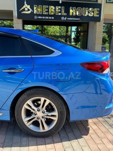 Hyundai Sonata-6