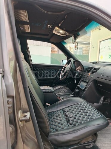 Mercedes C 200-10