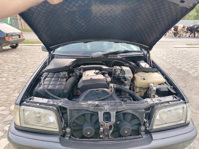 Mercedes C 200-12