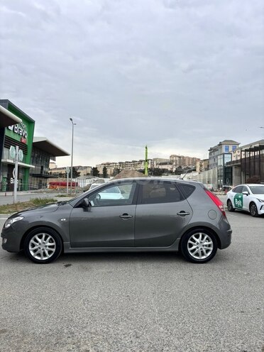 Hyundai i30-4