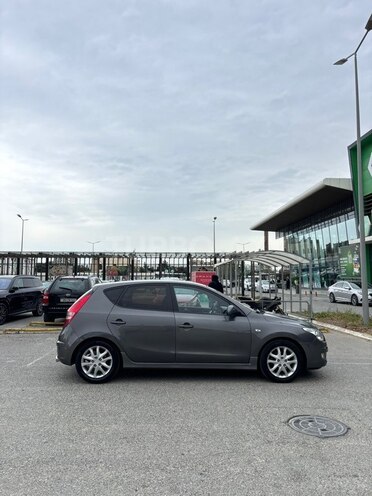 Hyundai i30-8