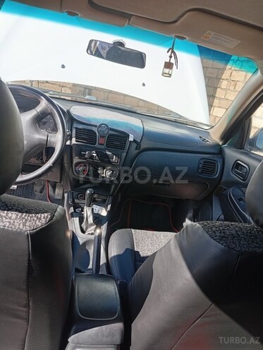Nissan Sunny-8