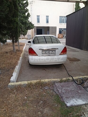 Nissan Sunny-5
