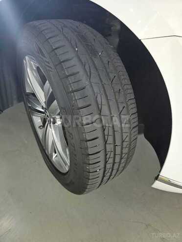 Volkswagen Passat-5