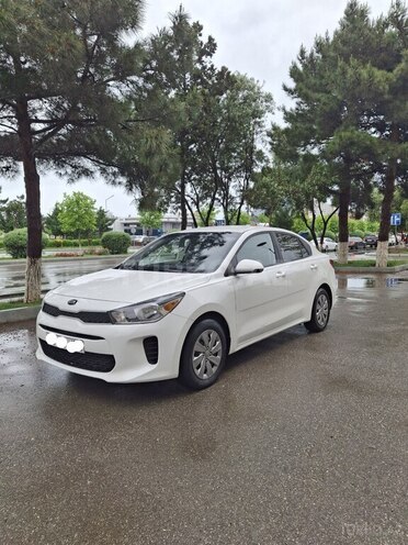 Kia Rio-5