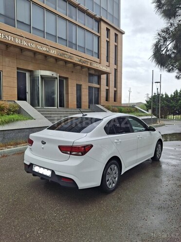 Kia Rio-8