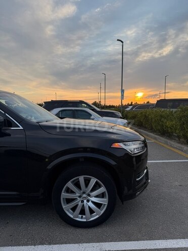 Volvo XC90-6
