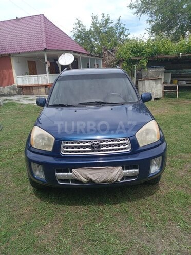 Toyota RAV4-1