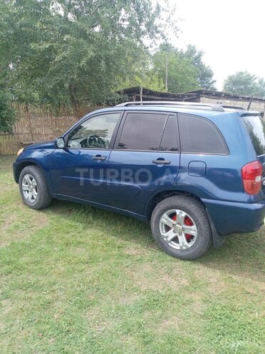 Toyota RAV4-3