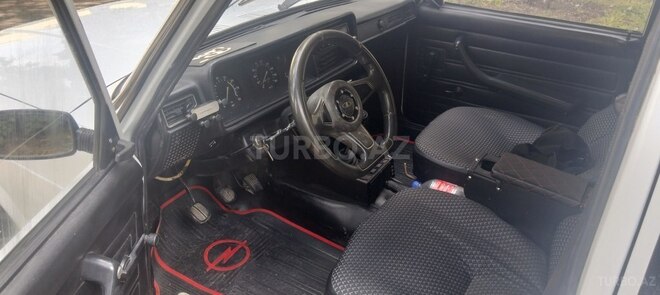 LADA (VAZ) 2107-3