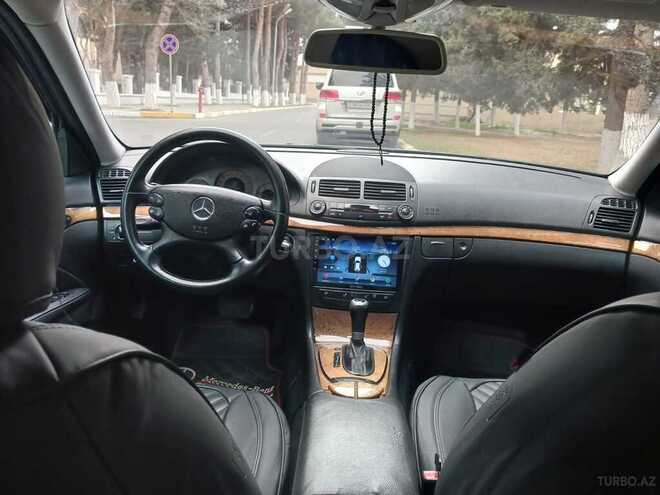 Mercedes E 220-4