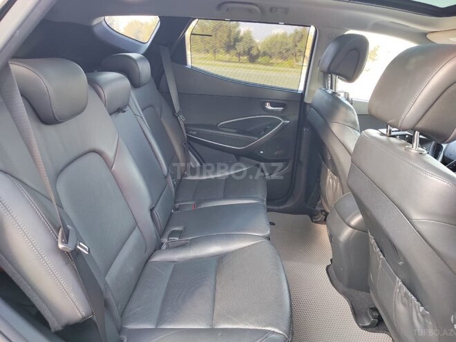 Hyundai Santa Fe-12