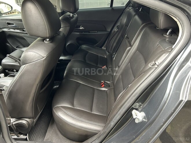 Chevrolet Cruze-5