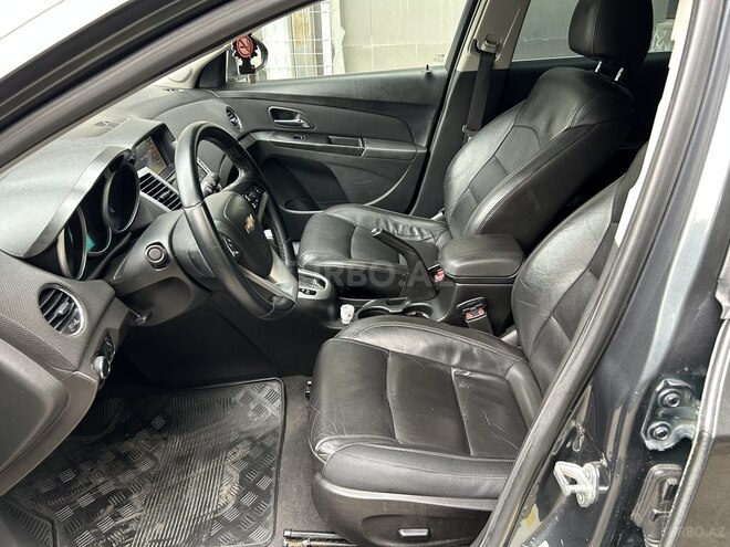 Chevrolet Cruze-6