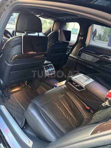 BMW 740-15