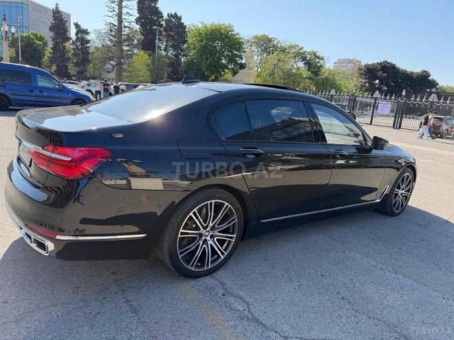 BMW 740-4