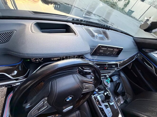 BMW 740-9