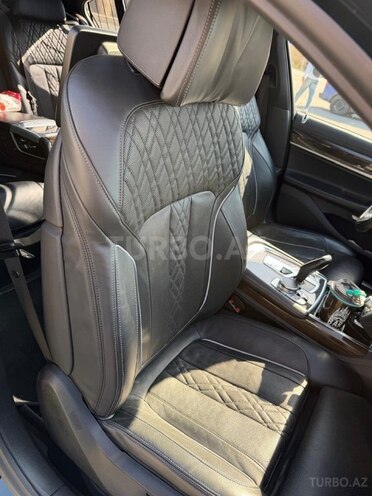 BMW 740-14
