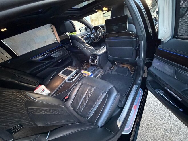 BMW 740-8