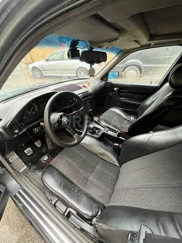 BMW 525-6