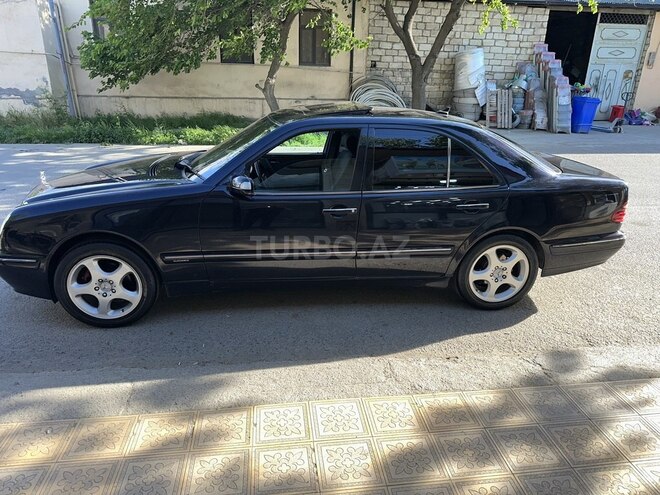 Mercedes E 220-6