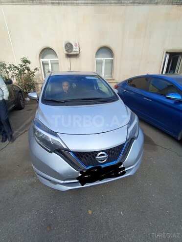 Nissan Note-1