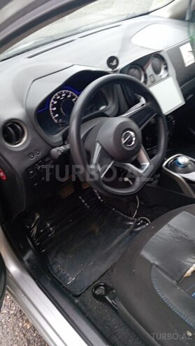 Nissan Note-7