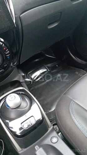 Nissan Note-5