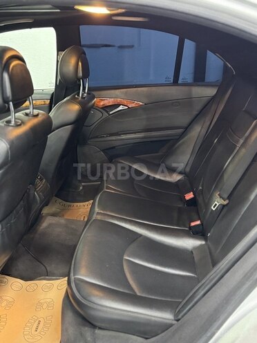Mercedes E 350-19
