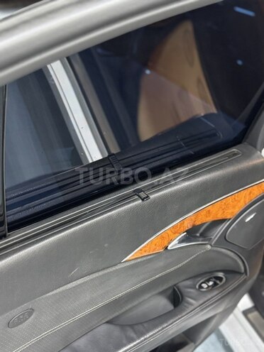 Mercedes E 350-22