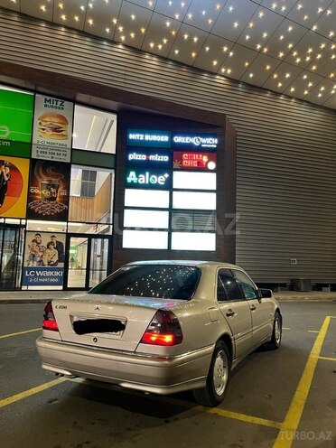 Mercedes C 200-6