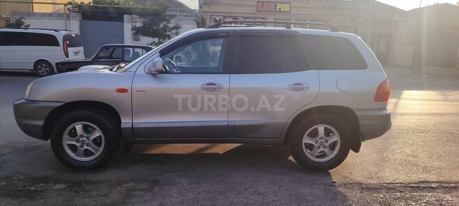 Hyundai Santa Fe-10